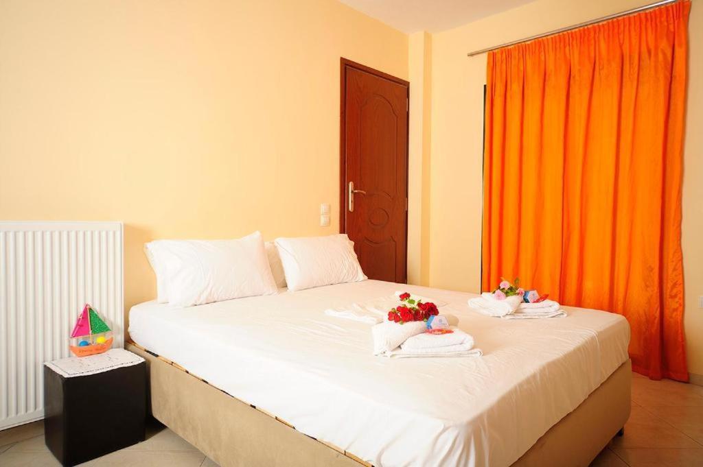 Idili Apartment Panormos  Luaran gambar