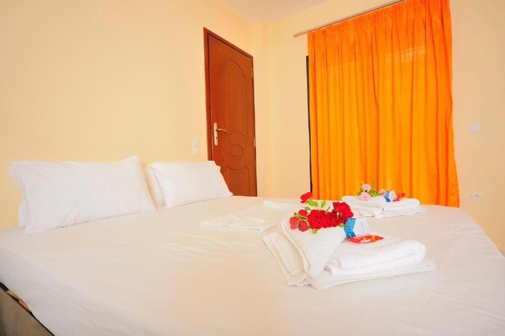 Idili Apartment Panormos  Luaran gambar