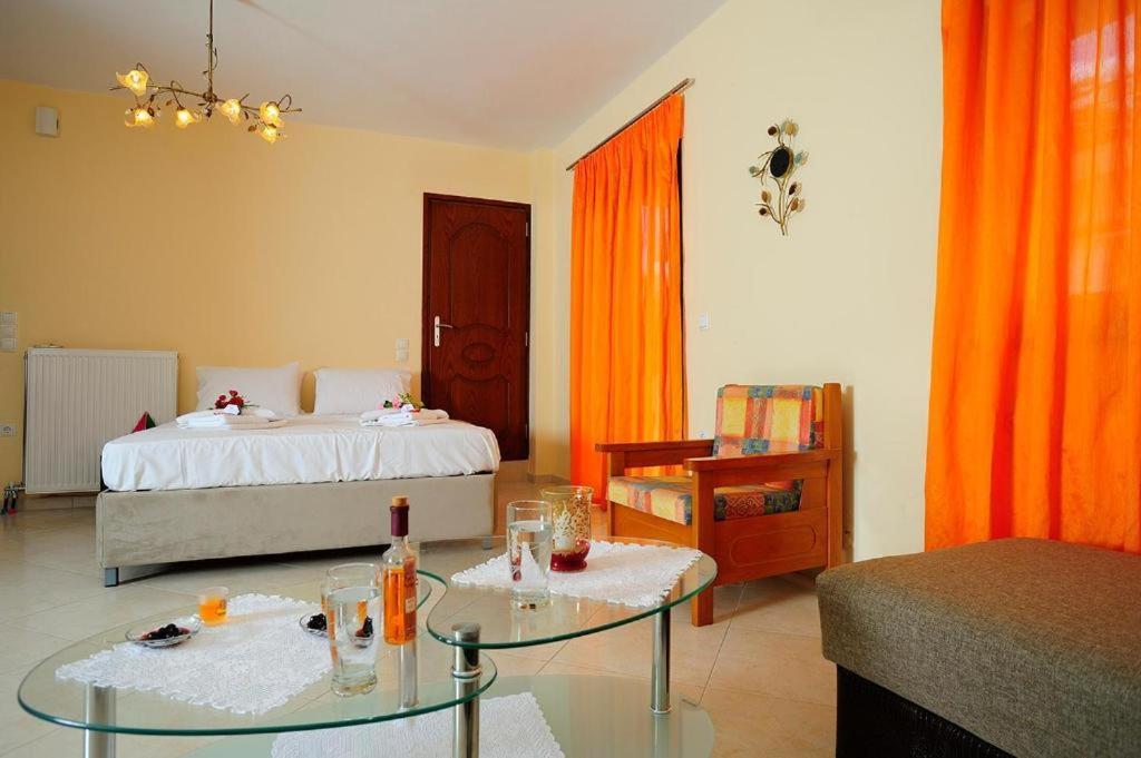 Idili Apartment Panormos  Luaran gambar